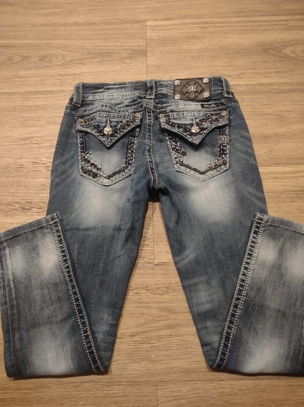 Miss Me Women's Skinny Faded Blue Embellished Back Pocket Jeans